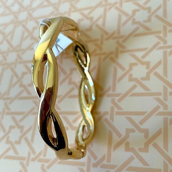 Bracelets & Earring - Picture 6 of 12